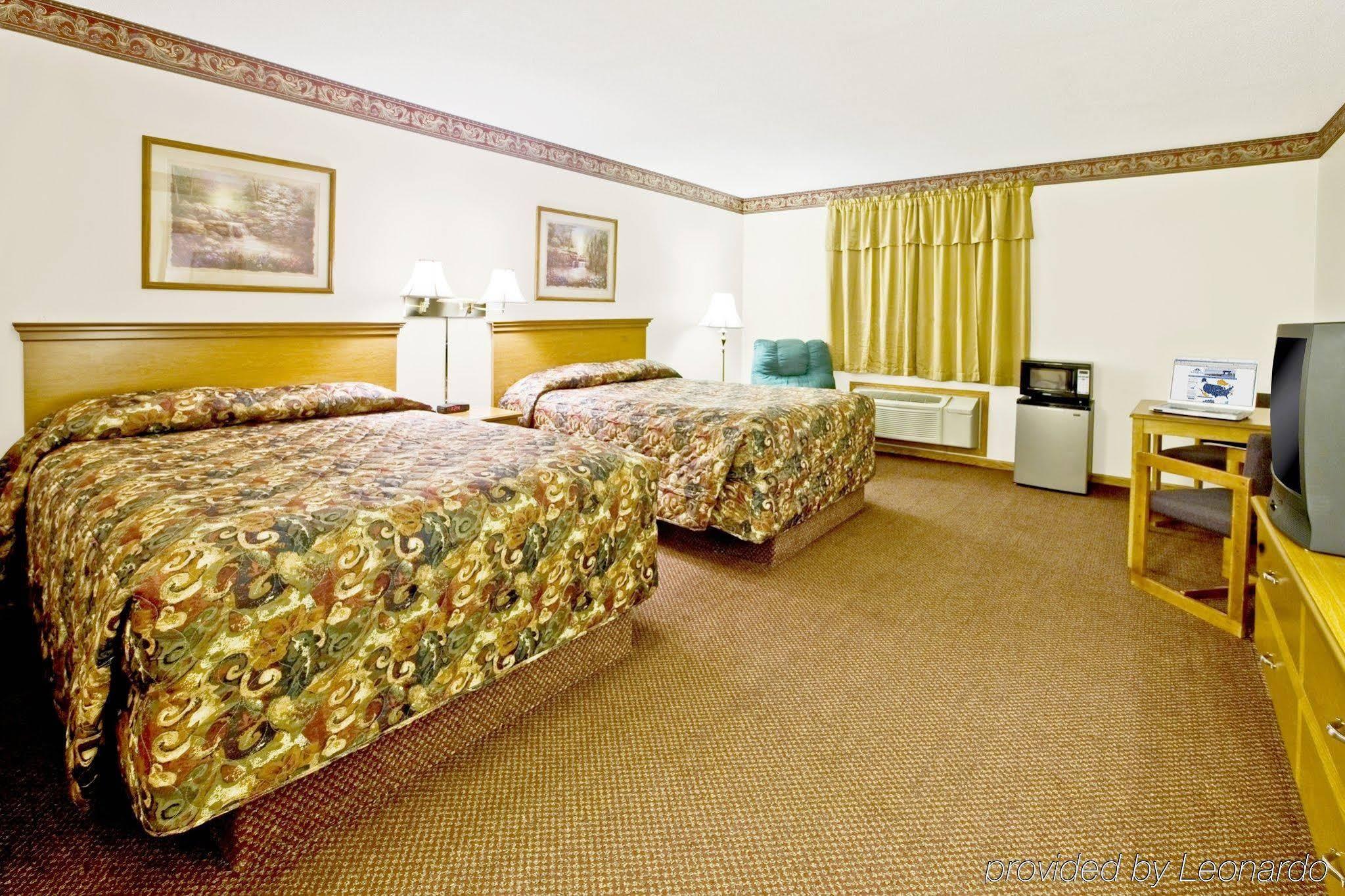 Americas Best Value Inn & Suites Тиф Ривър Фолс Екстериор снимка