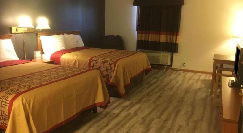 Americas Best Value Inn & Suites Тиф Ривър Фолс Екстериор снимка