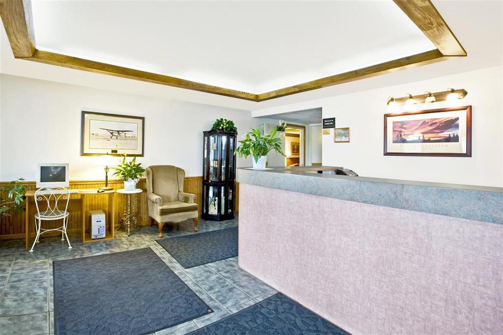 Americas Best Value Inn & Suites Тиф Ривър Фолс Интериор снимка